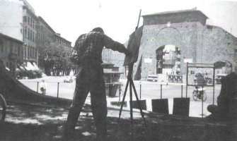 Fig. 12: Anzio dipinge un quadro sulla Piazza di Porta Romana. (Anni Cinquanta)